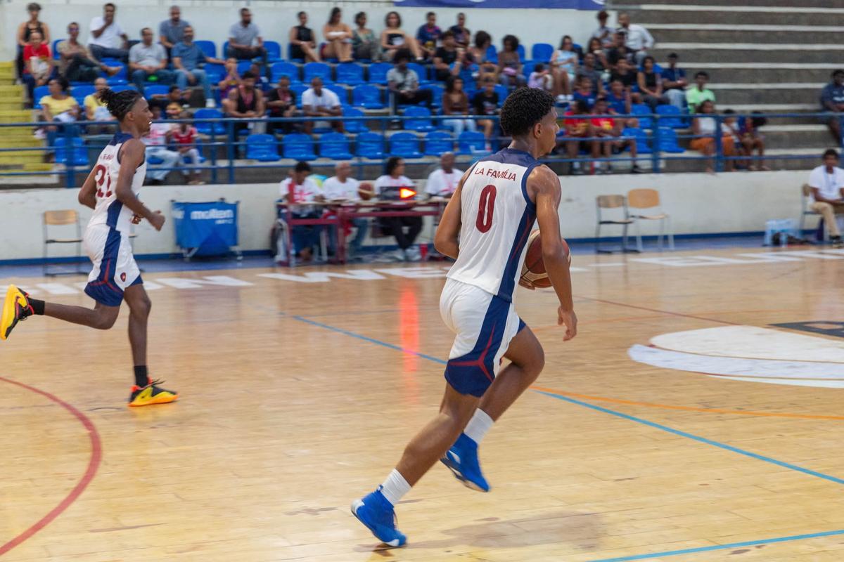 La Familia mantém invencibilidade no Nacional Sub-18 de Basquetebol