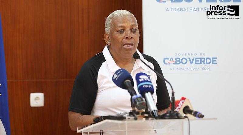 Futebol/CAN Feminino: Silvéria Nédio destaca afirmação da modalidade no país e apela à união