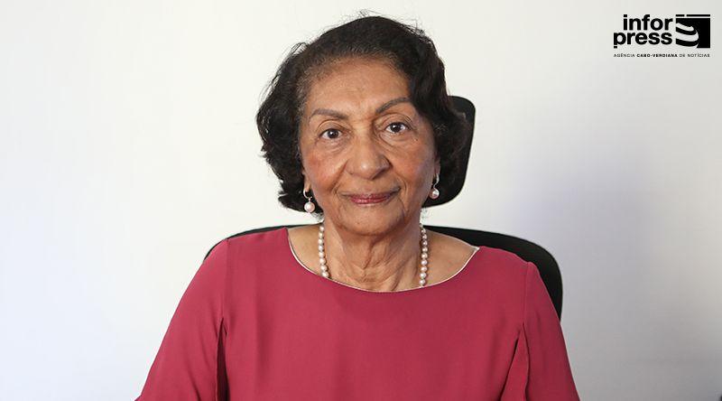 PERFIL: Adélcia Pires revela vida de audácia, combate e meio século de cumplicidade com o Comandante Pedro Pires (c/áudio)