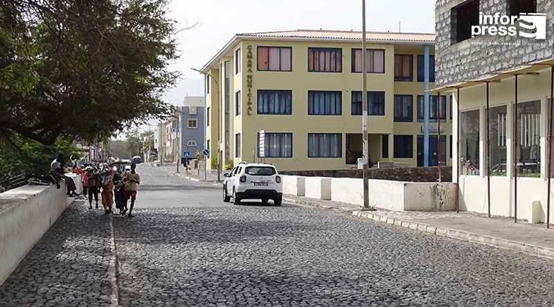Porto Novo: Aposentados da câmara municipal exigem revisão e pagamento da pensão de reforma