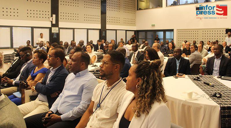 Conferência internacional debate equilíbrio entre padrões globais e regulamentação local dos seguros em África