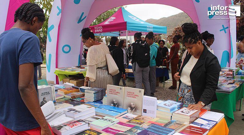 Grande Feira do Livro de Cabo Verde 2026 Começa na Brava com Foco na Leitura Acessível