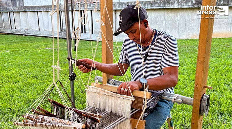 Portugal: Artesão cabo-verdiano pondera abandonar produção de “panu di téra” devido às imitações (c/áudio)