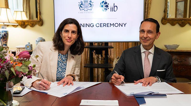 iibGroup Renova Parceria com Programa Chevening para Bolsas de Estudo