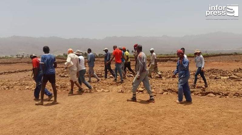 Porto Novo/Gamboeza: Famílias pedem retoma dos trabalhos de preparação das parcelas agrícolas