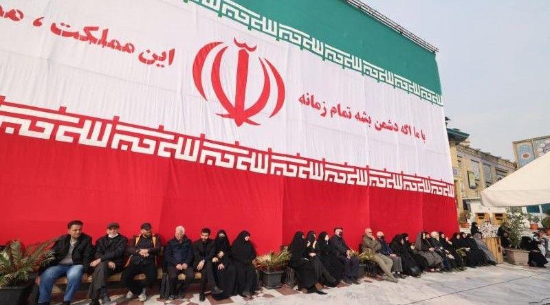 Irão recusa negociar com EUA sob ameaça de Trump