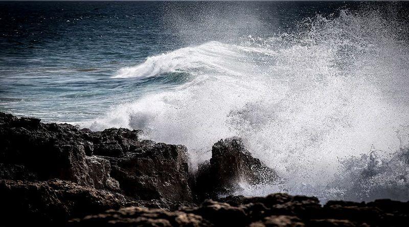 Mau estado do mar obriga alteração da viagem marítima Santiago/Maio/Santiago