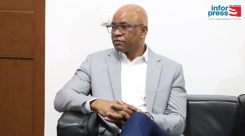 Ministro analisa cenários para decisão se Cabo Verde consegue suportar duas universidades públicas