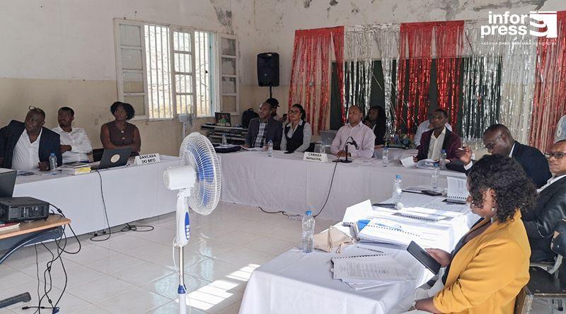 Assembleia Municipal de São Salvador do Mundo Debate Conta de Gerência