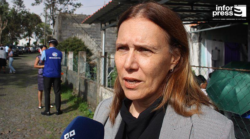 Fogo/acidente: Coordenadora residente das Nações Unidas participa na missa de sétimo dia e promete apoio a médio e longo prazo