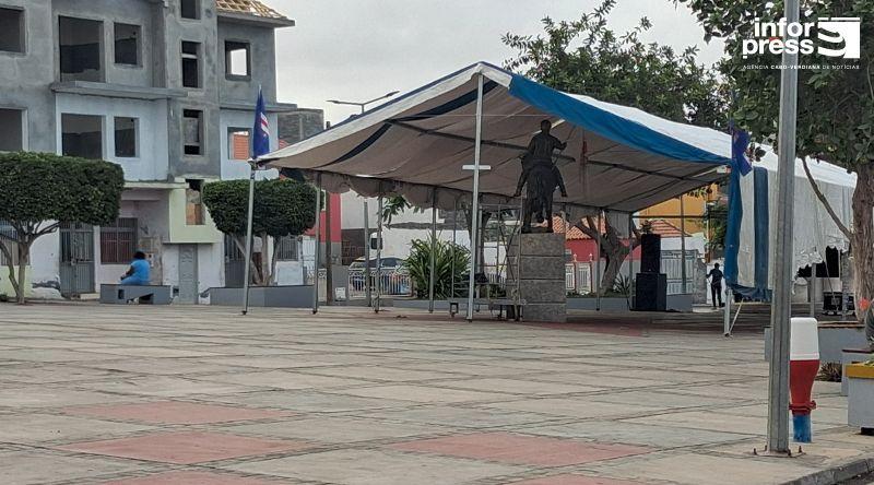Mundial2026: São Filipe entra no espírito da Copa com tenda na Alameda de Cruz dos Passos para apoiar Tubarões Azuis