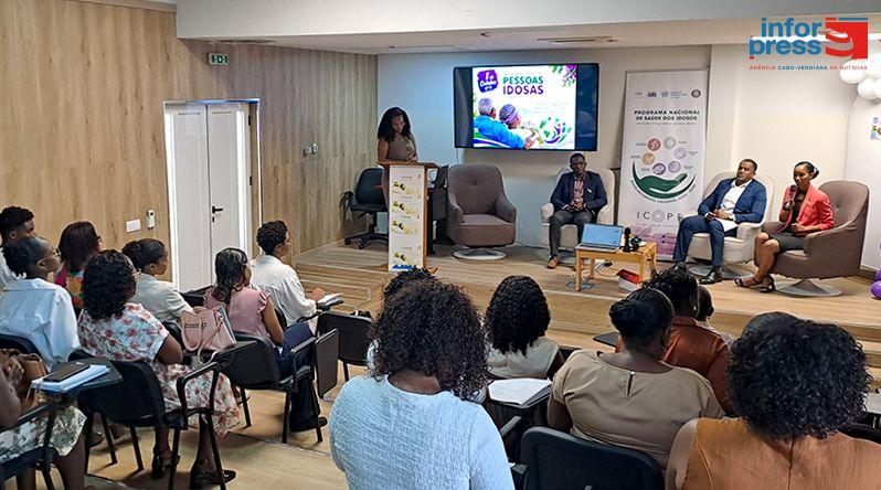 Santa Catarina: Escassez de recursos humanos condiciona acompanhamento de mais de quatro mil idosos