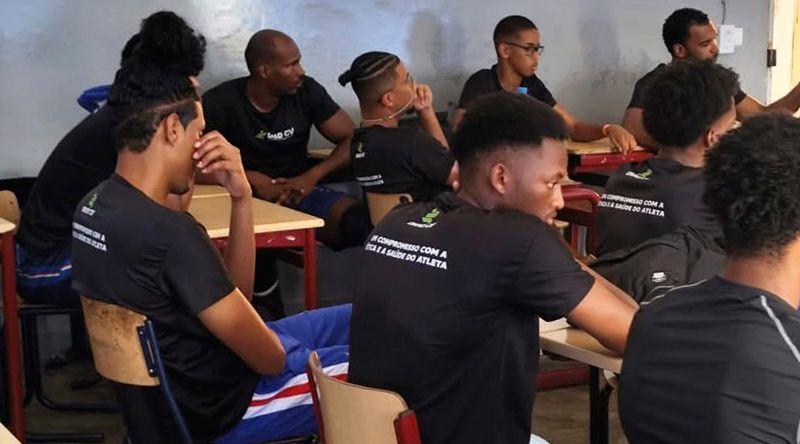 Voleibol: Pré-selecção masculina intensifica preparação com reunião técnica antes de jogo-treino