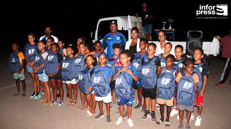 Porto Novo: Autarquia promete distribuir kits escolares em todas as comunidades antes do início das aulas