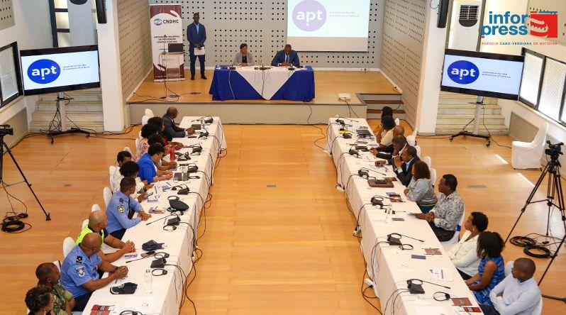 Direitos Humanos: CNDHC e parceiros pedem atenção especializada e maior dignidade para as mulheres reclusas