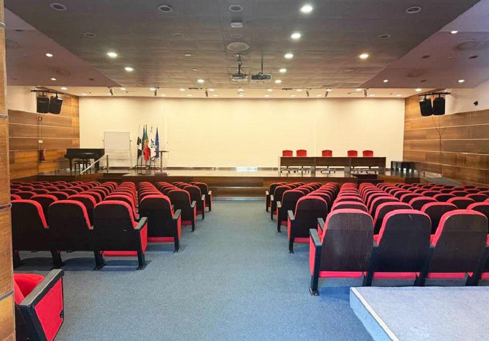 Portugal: Encontro junta cerca de 200 quadros cabo-verdianos
