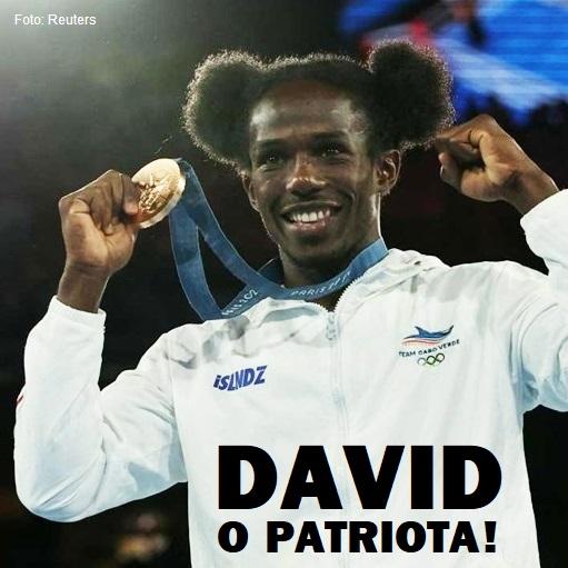 PR condecora pugilista David de Pina com Medalha de Mérito de Primeira Classe