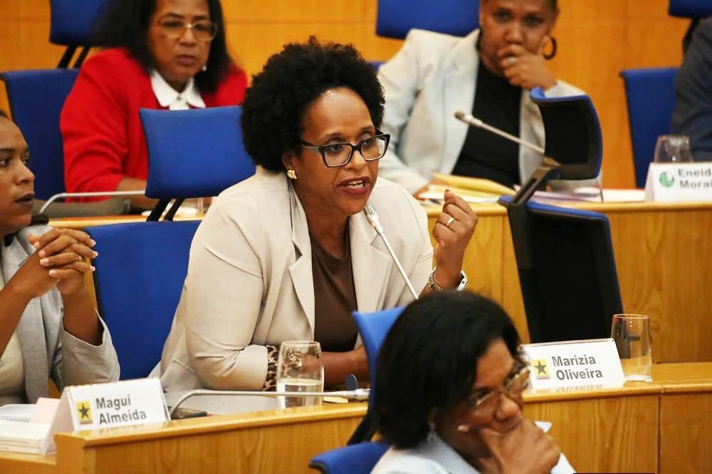 Deputada do PAICV critica Conservatória da Boa Vista e exige intervenção do Governo