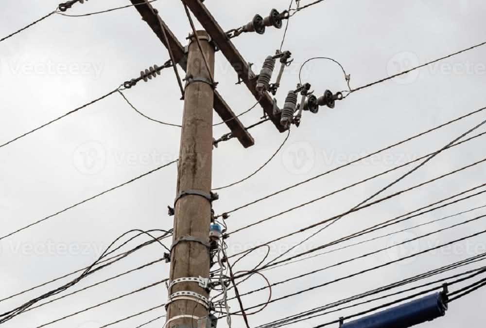 Fornecimento de energia está “totalmente restabelecido” em Santiago Norte