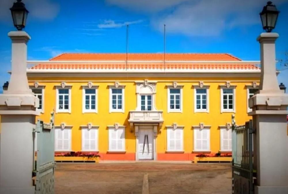 Eleições Presidenciais vão ser em 15 de novembro