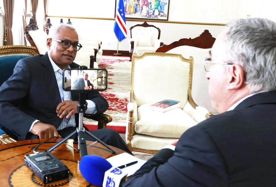 José Maria Neves preocupado com regras mais restritas à imigração em Portugal