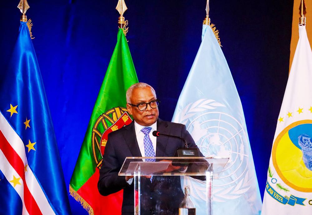 Lixo marinho. Cabo Verde lidera a revolução azul contra a ameaça silenciosa