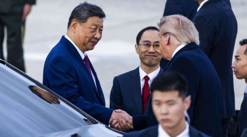 Mundo/
Xi Jinping diz que China e EUA devem ser “parceiros, e não rivais”