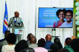Ano lectivo inicia com promessa de mudança e várias reformas anuciadas pelo Ministério da Educação
