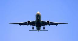 Tráfego aéreo regista queda de 2,7% em Agosto, mas movimento de passageiros aumenta 7,5%