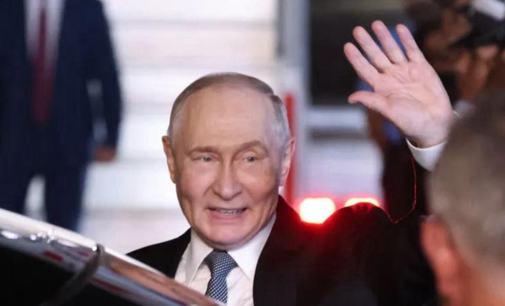 Ucrânia/
Chanceler alemão pede que "Putin pare com esta guerra sem sentido"
