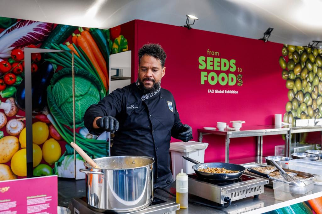 Lifestyle/
Chef cabo-verdiano promove gastronomia nacional em exposição global da FAO em Roma