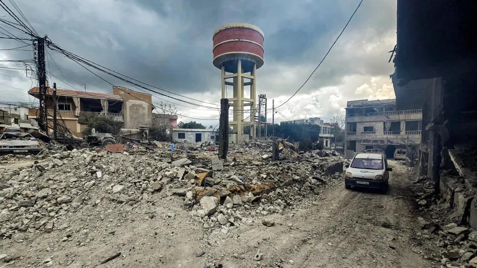 Tiroteio impede coluna de ajuda do Vaticano de chegar ao Líbano