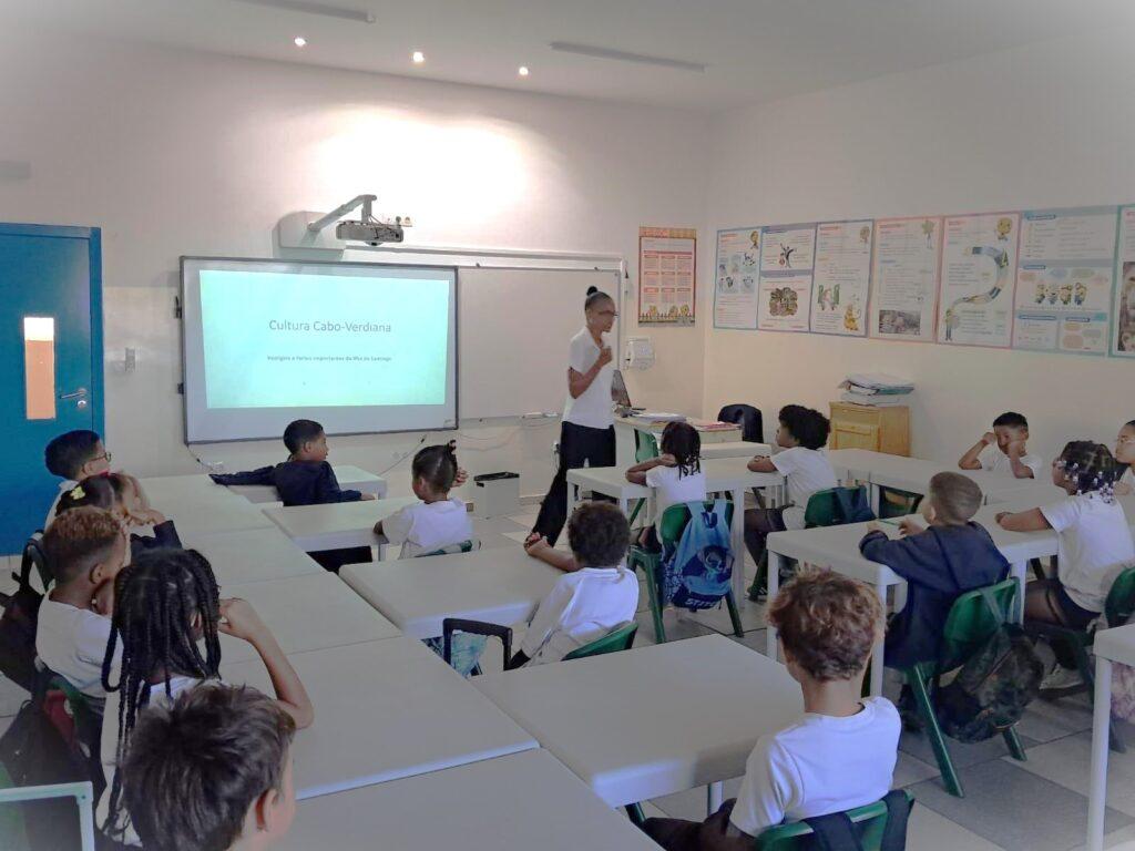 Sindprof alerta que mais horas de aulas não significam melhor aprendizagem