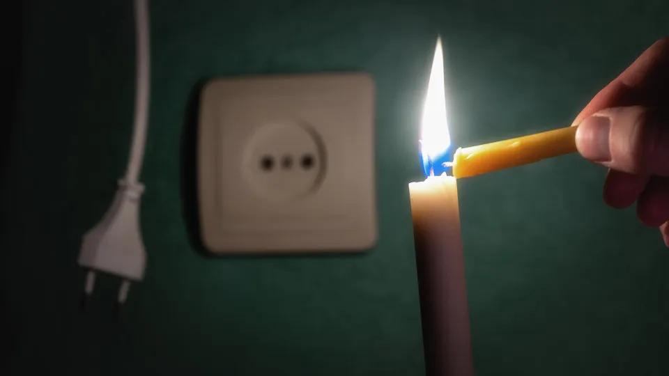 Fogo enfrenta cortes de energia superiores a 24 horas