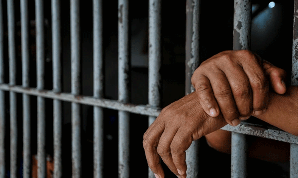 Praia: Suspeito de agressão sexual e roubo com violência fica em prisão preventiva