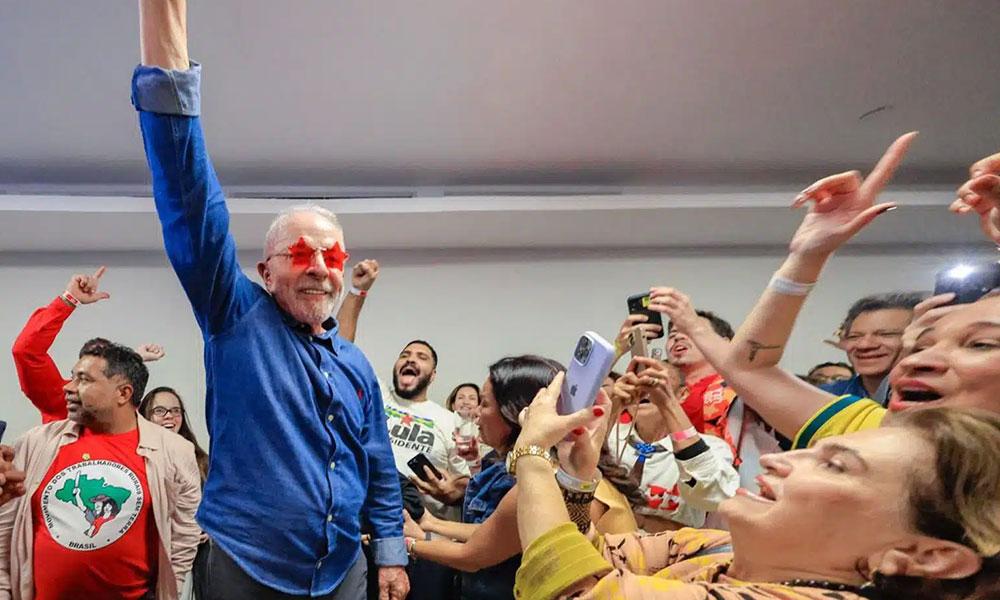 Lula da Silva reeleito para o quarto mandato como presidente do Brasil