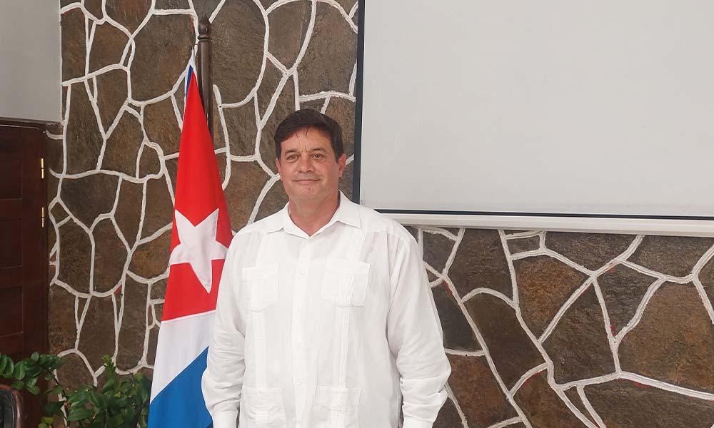 Embaixador de Cuba em Cabo Verde acusa EUA de levarem a cabo um “genocídio” com o embargo à ilha