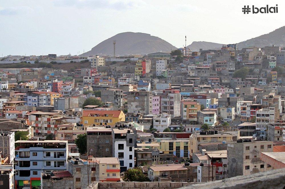 Câmara Municipal da Praia inicia limpeza de ribeiras e valas para antecipar época das chuvas