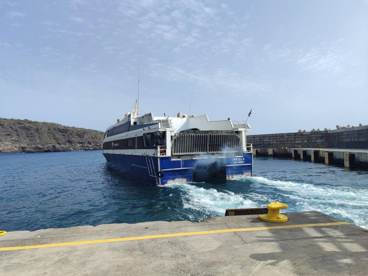 Retomadas viagens entre Santiago e Maio a partir desta segunda-feira