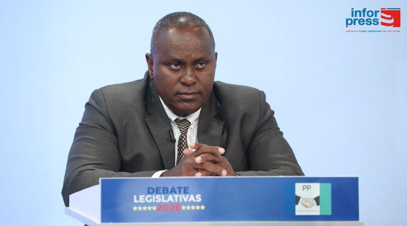 Presidente do PP expectante quanto ao cumprimento das promessas eleitorais apela à reforma do sistema eleitoral