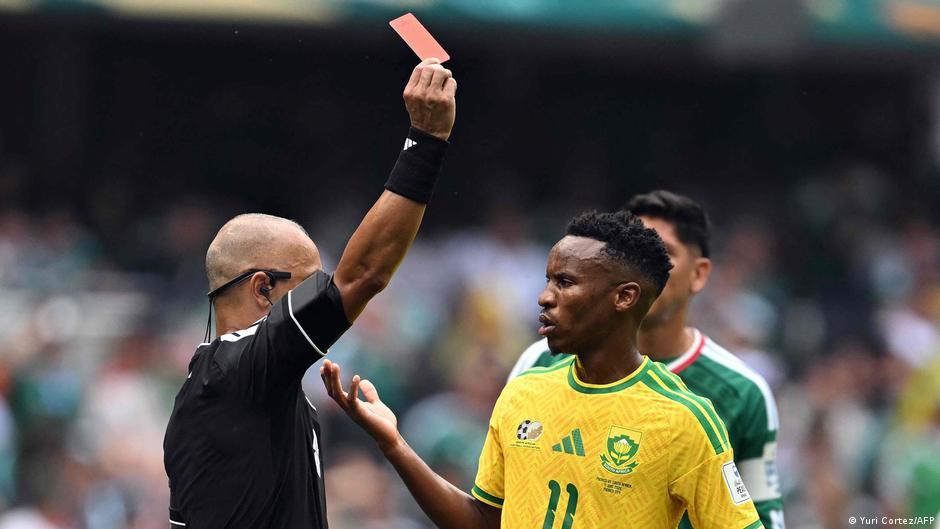 O futebol pode acabar com a xenofobia na África do Sul?