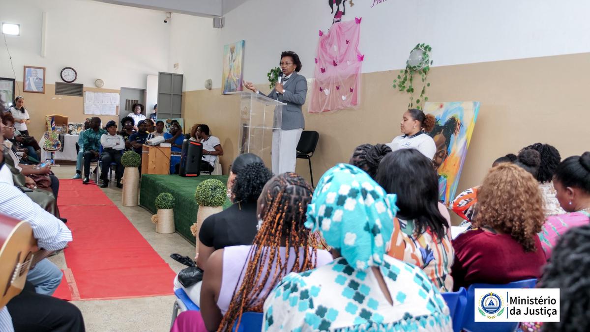 Ministra da Justiça participa no encerramento de atividades do Mês da Mulher na Cadeia Central da Praia